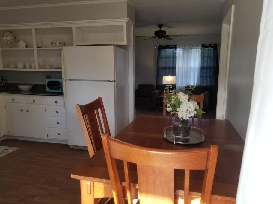 *New*Entire Home In Rose District*Dine*Shop*Fun Broken Arrow Exteriör bild